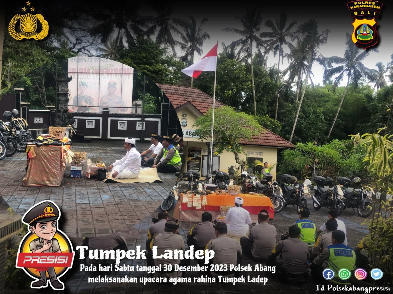 Hari Raya Tumpek Landep Anggota Umat Hindu Polsek Abang Persembahyangan Bersama Di Polsek Abang