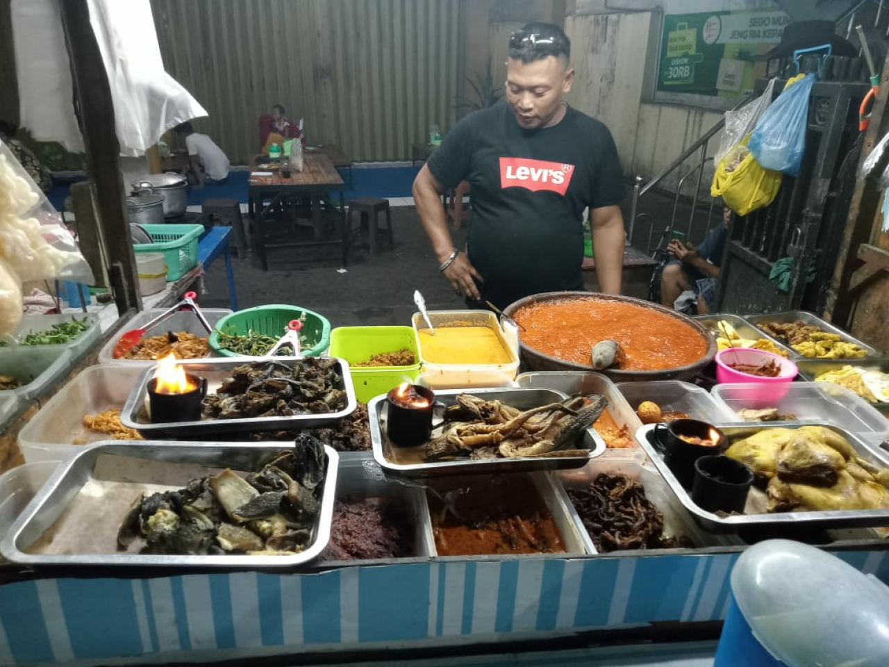 Mampir Sejenak di Warung Sego Mumer Tulangan