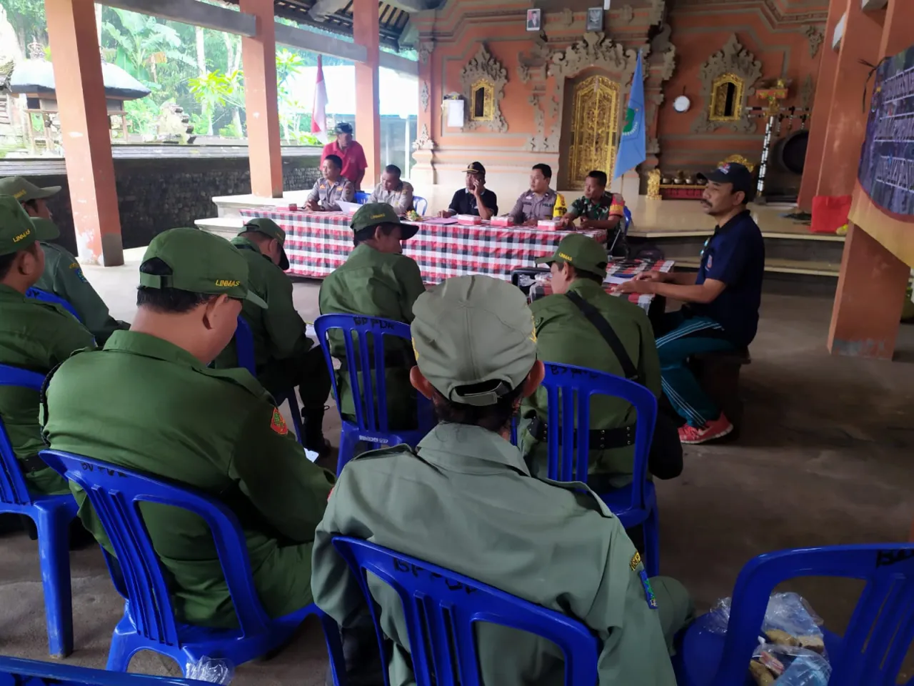 Minggu Kasih Kepada Linmas Desa Kesimpar Karangasem.