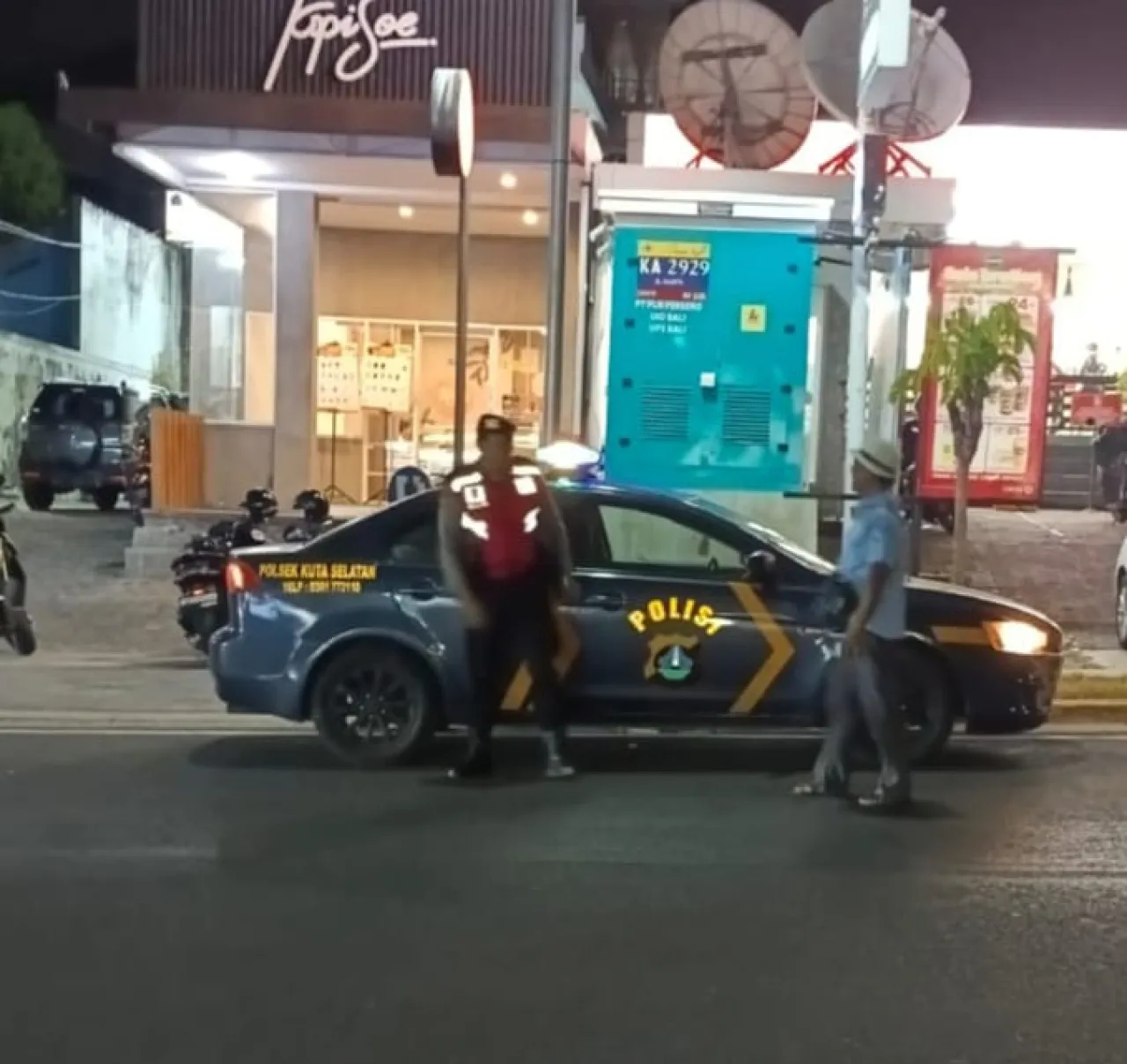 Blue Light Patrol Kuta Selatan Sambangi Tempat Wisata, Berikan Rasa Aman dan Nyaman