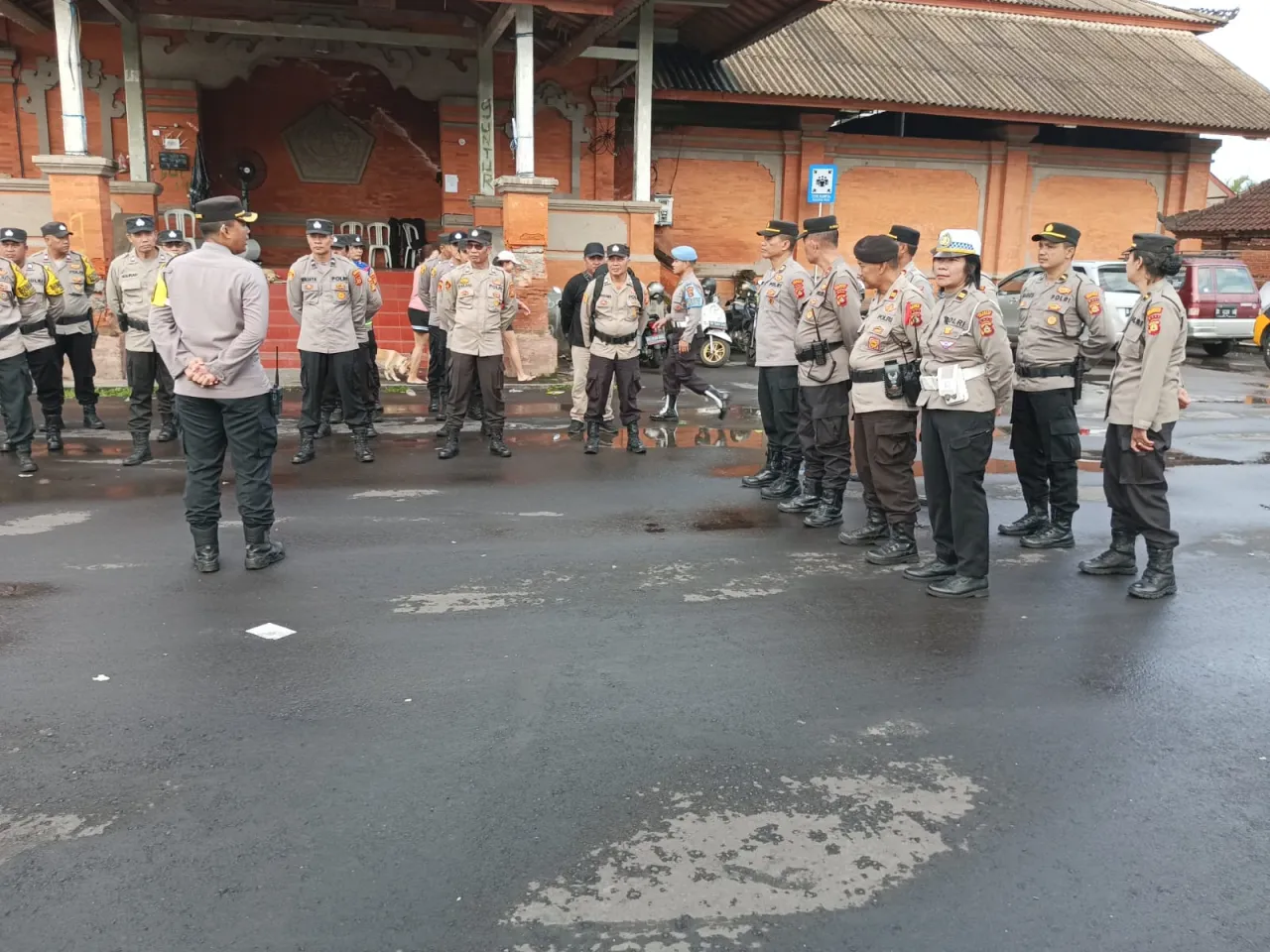 Amankan Pleno PPK, Polsek Denbar Jaga Ketat 2.775 Kotak Suara