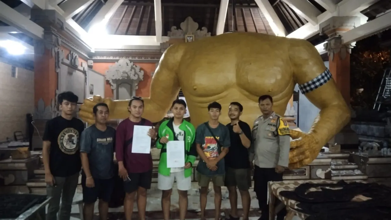 Bhabin Solusi : Polsek Denpasar Barat Mediasi 3-3M Yang Mengakibatkan Dua Sepeda Motor Rusak