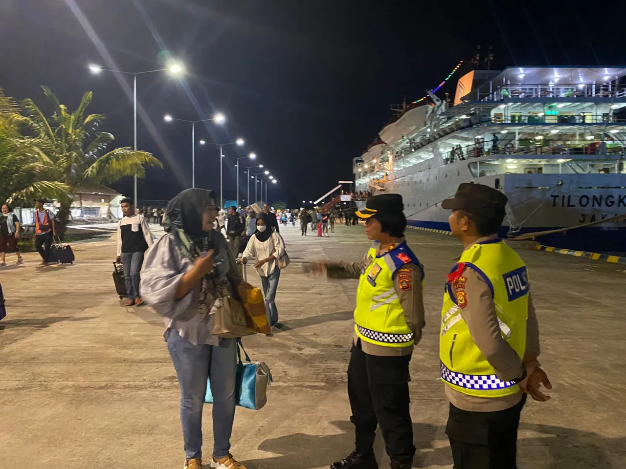 Satgas Ops Cipkon Patroli Pelabuhan Benoa