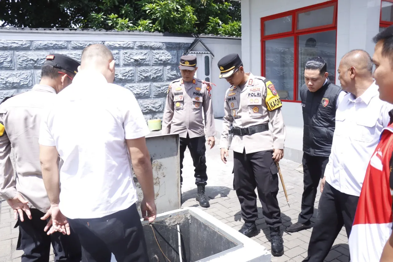 Kapolres Situbondo Sidak SPBU, Pastikan Stok BBM dan LPG Bersubsidi Aman Jelang Idul Fitri