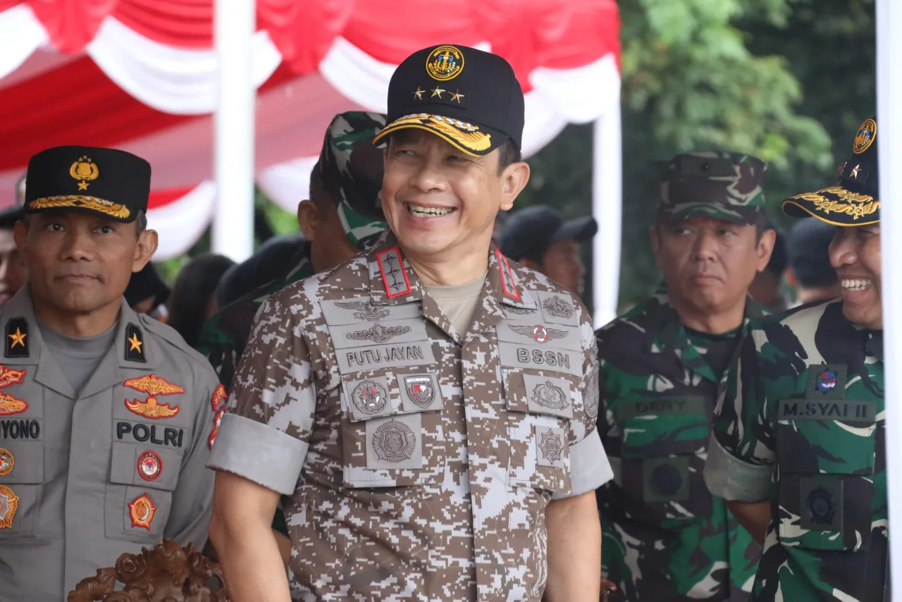 Waka BSSN Komjen Putu Jayan Danu Putra,Salah Satu Bisa Menghancurkan Dunia.