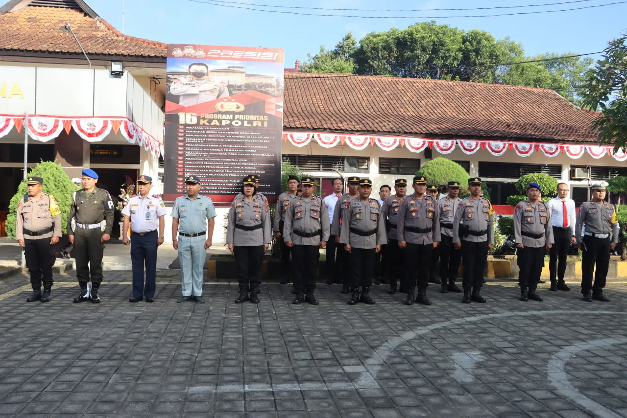 Apel Gelar Pasukan Operasi Patuh Agung 2024 di Polres Jembrana