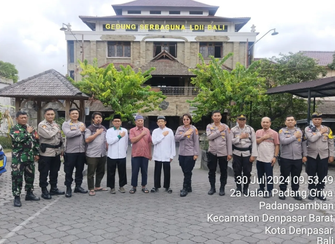 Kunjungan Kerja Ke Tokoh Agama, Kapolsek Denbar Sambangi Sekretariat LDII Denpasar