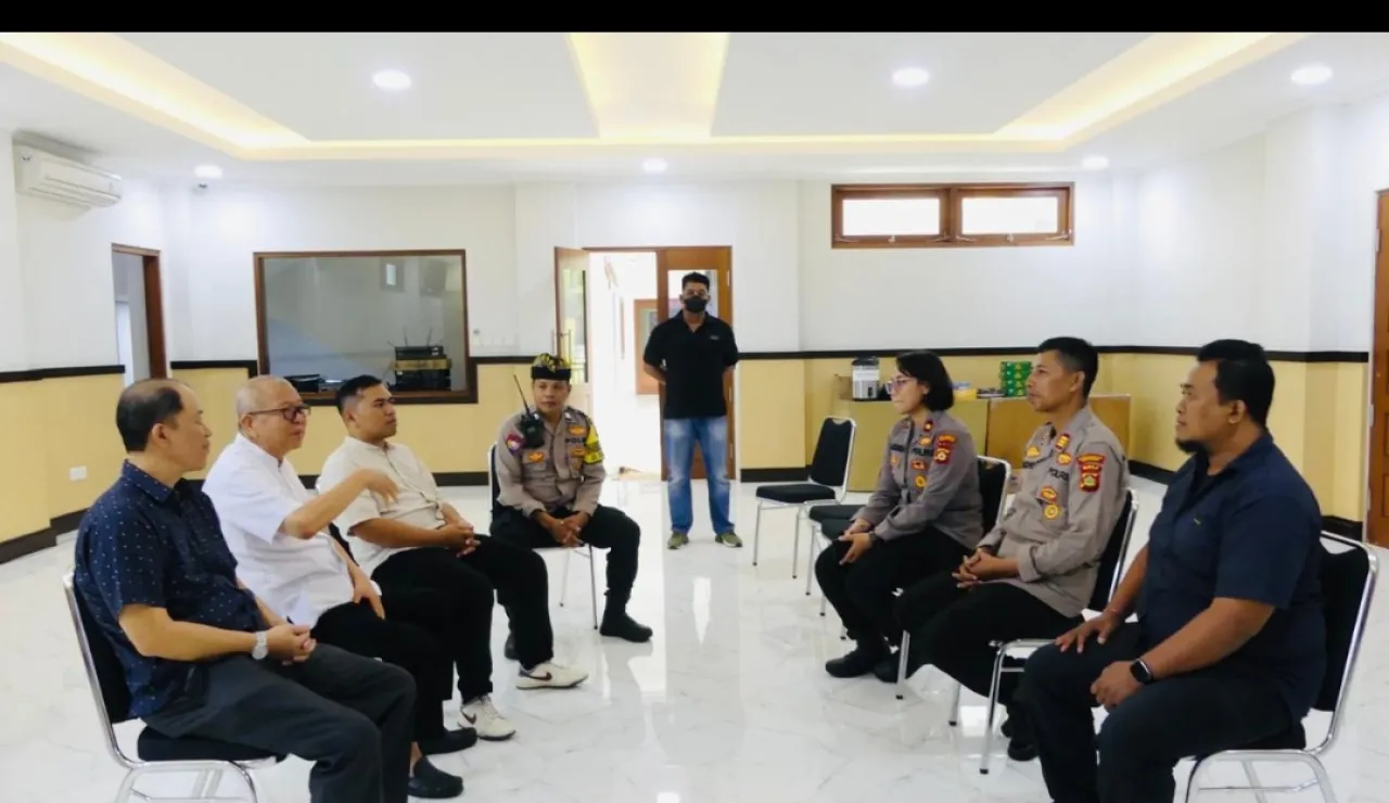Berdialog Bersama Tokoh Agama, Kapolsek Denbar Pererat Silaturahmi Jaga Kamtibmas Kondusif