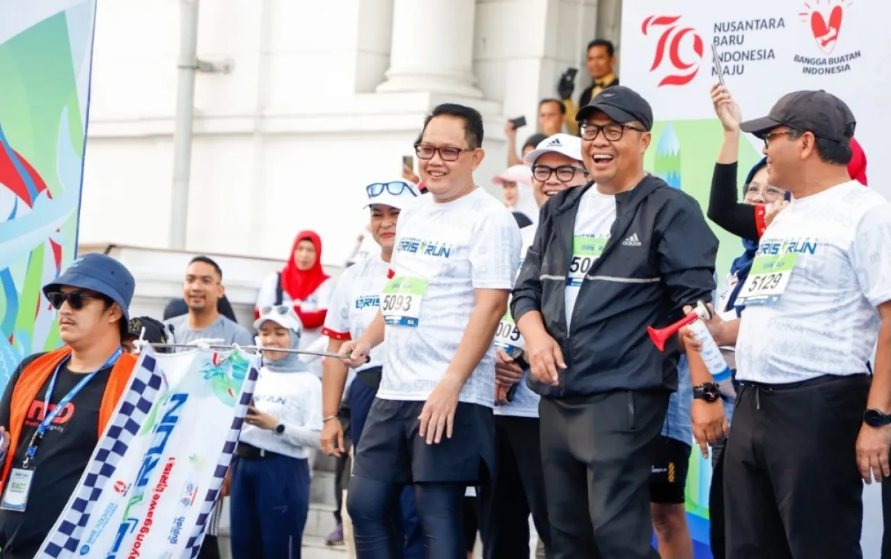 Pj. Gubernur Adhy Lepas 1.600 Pelari Surabaya QRIS Run 2024