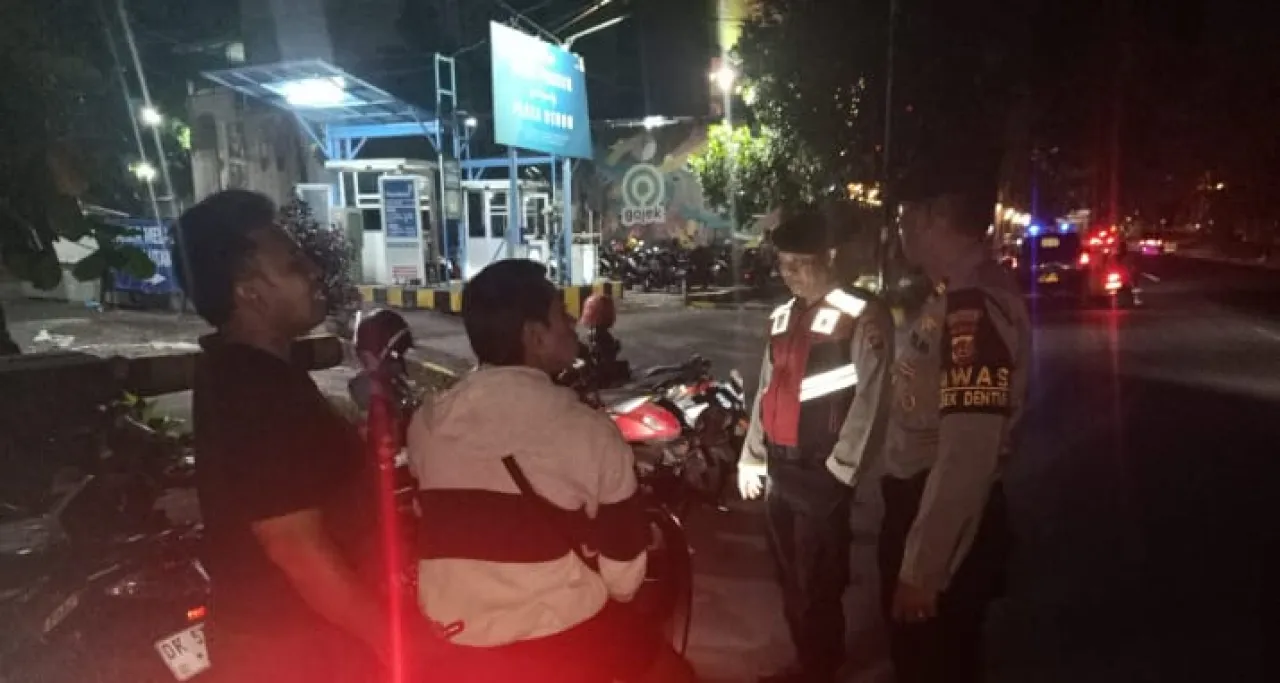 Upaya Tekan Potensi Kejahatan Jelang Pilkada, Polsek Dentim Intensifkan Pelaksanaan Blue Light Patro