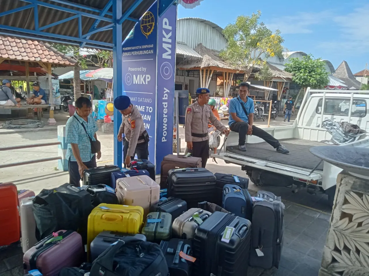 Patroli Dialogis di Dermaga Ponjok Dari Subsatgas Satpolairud Operasi Mantap Praja Agung 2024 Polres