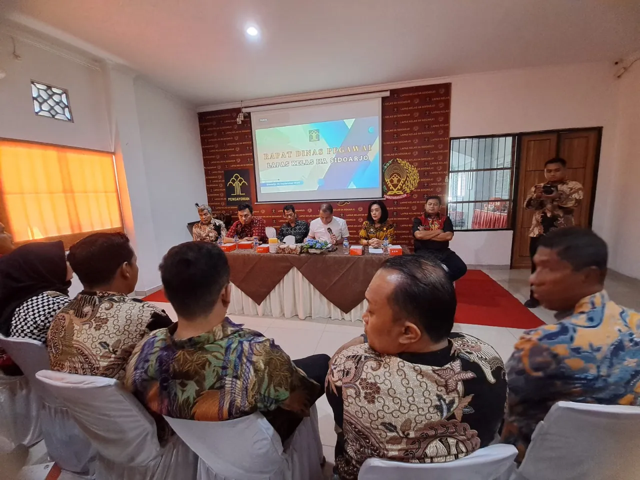 Kalapas Ajak Pegawai Laksanakan Perintah Harian dan Penguatan Melalui Rapat Dinas Internal