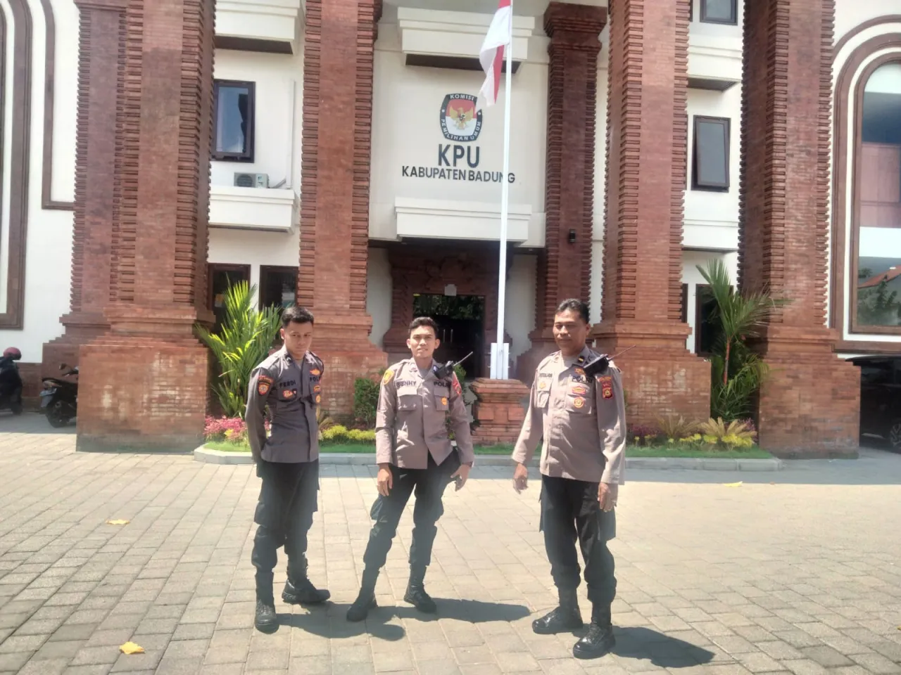 Pengamanan Penetapan dan Pengundian Nomor Urut Paslon Pilkada 2024 di Kabupaten Badung Berjalan Kond