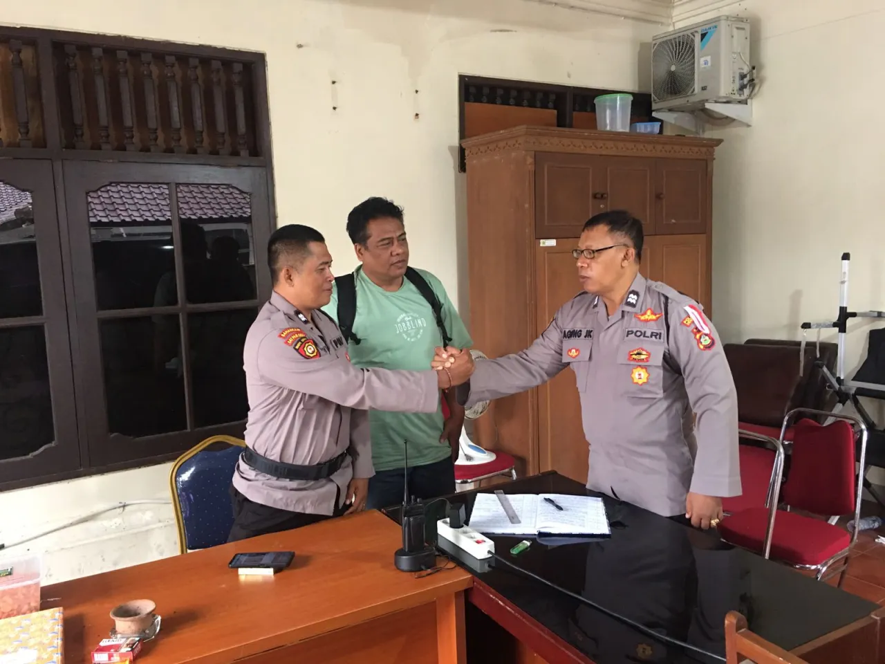 Pengamanan Kantor Bawaslu Kota Denpasar dalam Tahap Penelitian Dokumen dan Penetapan Nomor Urut Pasl