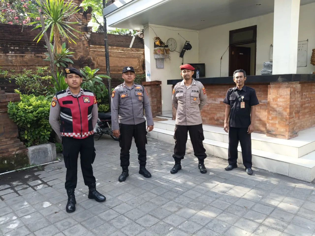 Pengamanan Kantor DPRD Kota Denpasar oleh Satgas Preventif Polresta Denpasar dalam Tahap Kampanye Pi