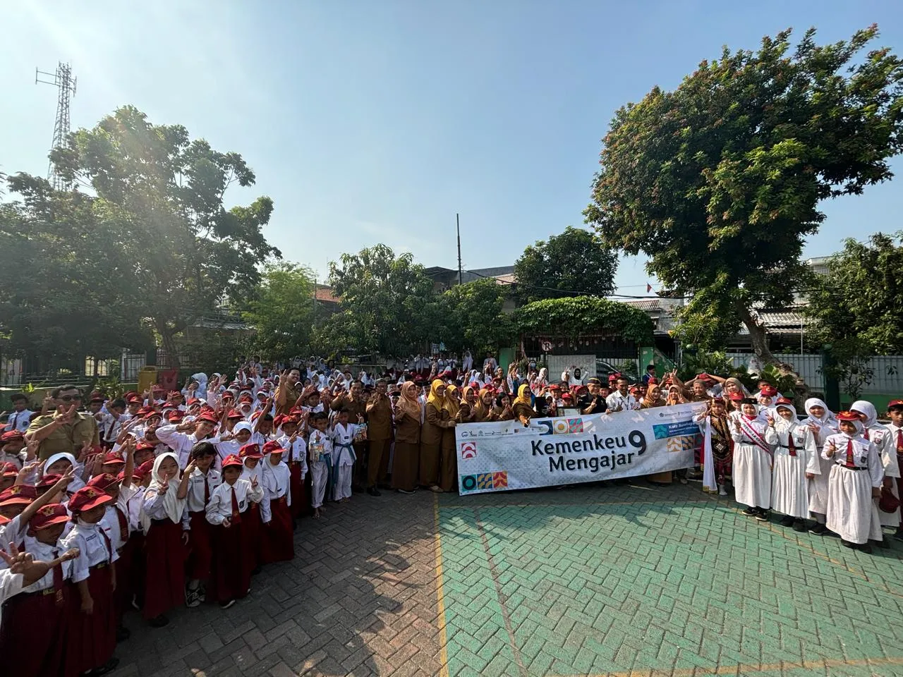 Kemenkeu Mengajar 9 Surabaya Gelar Edukasi Keuangan untuk Generasi Emas Indonesia