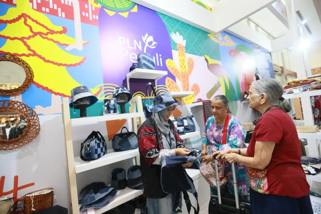 Transaksi Tembus Rp1 Miliar, Booth UMKM PLN Jadi Primadona di Inacraft 2024