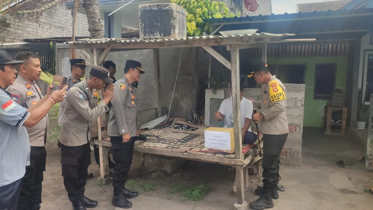 Kapolres Jembrana Gelar Program "Minggu Kasih", Salurkan Bantuan Sosial