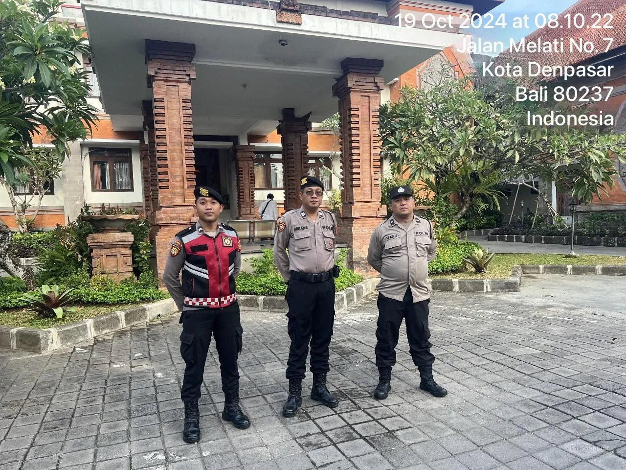 Pengamanan Tahap Kampanye OMP AGUNG 2024 di Kantor DPRD Kota Denpasar oleh Polresta Denpasar