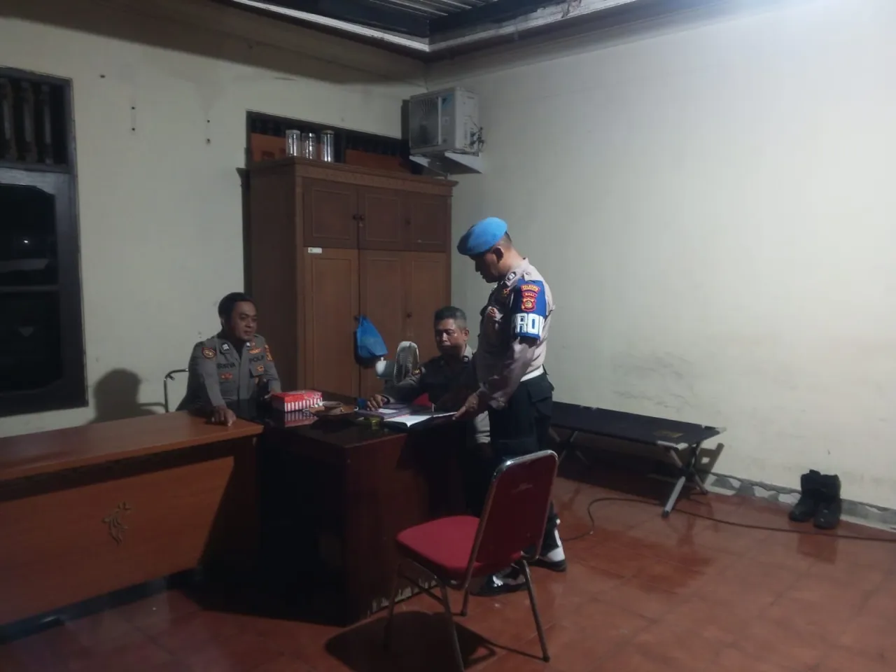 Pengamanan Kantor Bawaslu Kota Denpasar Berjalan Kondusif