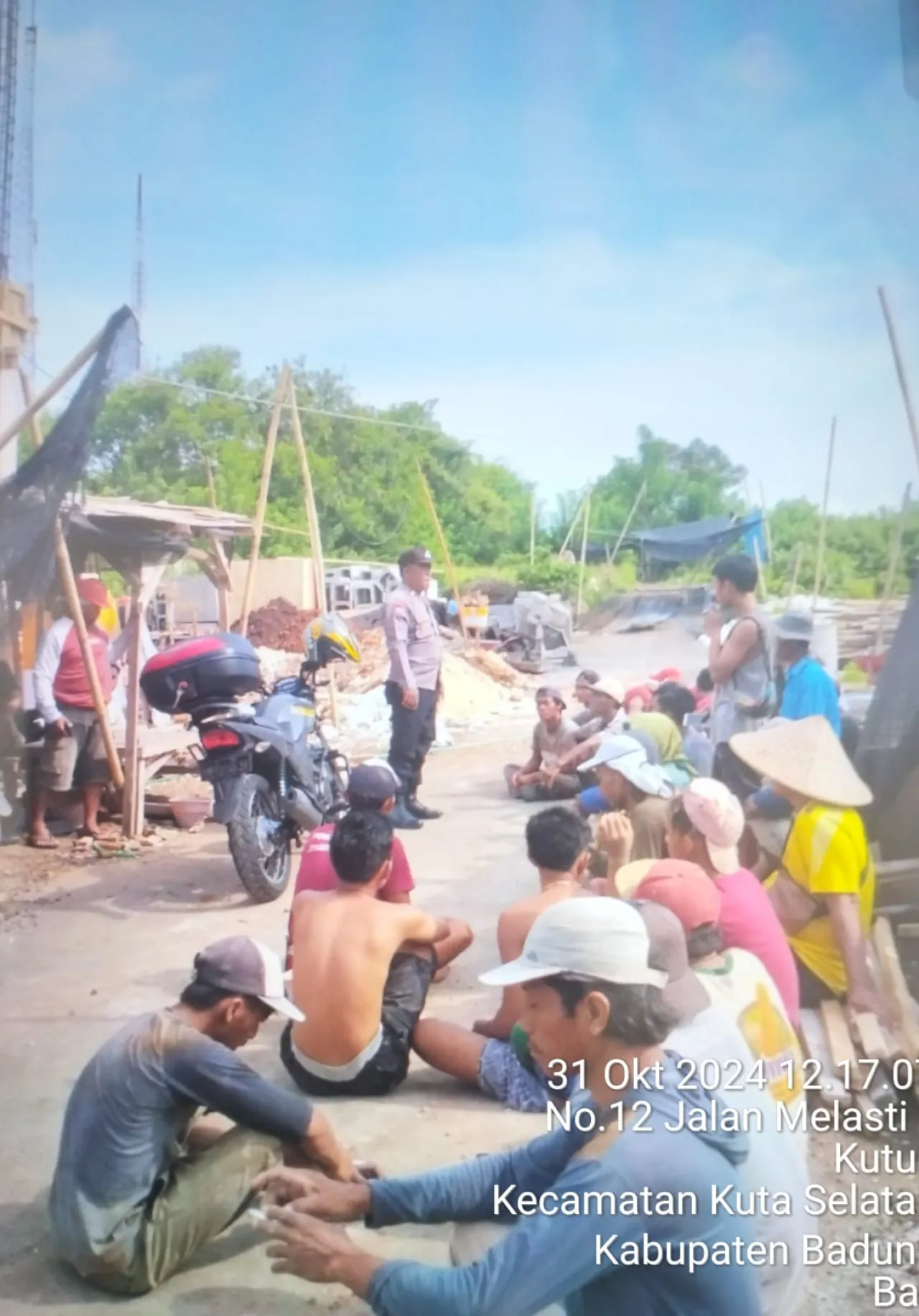 Polsek Kuta Selatan Gelar Cooling System Harkamtibmas dan Pendataan Penduduk Non Permanen di Desa Ku