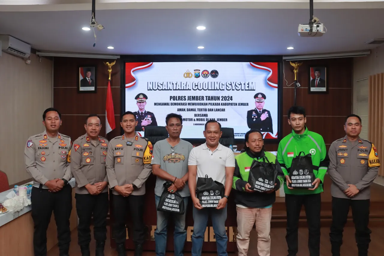 Cooling System di Pilkada 2024, Polres Jember Bersama Komunitas Motor Serukan Persatuan dan Kesatuan