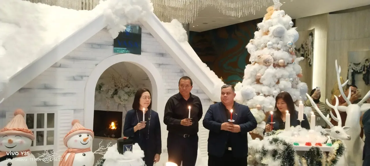 "Vasa Hotel Surabaya Sambut Natal dan Tahun Baru dengan Christmas Lighting dan Beragam Promo Spesial