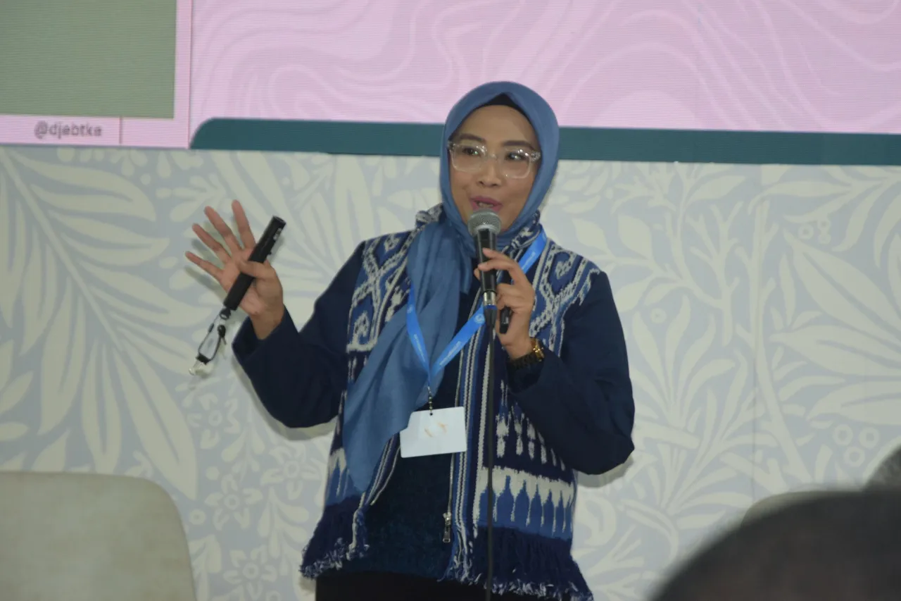 Semangat Sumpah Pemuda di COP29, PLN Paparkan Strategi Dorong Ekonomi Hijau Berbasis Energi Mandiri