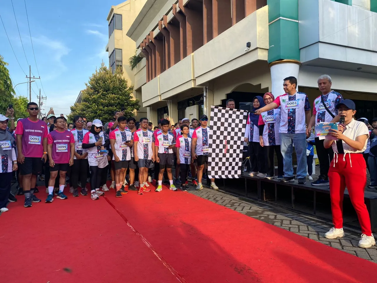 KADINKES JATIM Berpesan AYO HIDUP SEHAT, HILANGKAN STIGMA DAN TINGKATKAN KESETARAAN