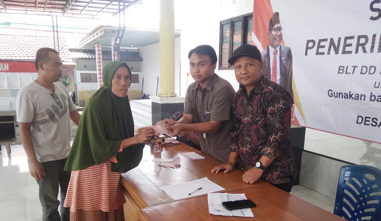 30 Warga Desa Grabagan Terima BLT-DD Periode Oktober Hingga Desember