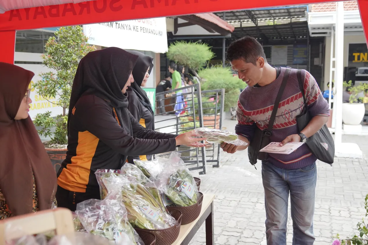 Ada Pemandangan Baru Di Samsat Surabaya Barat "PASAR TIBAN