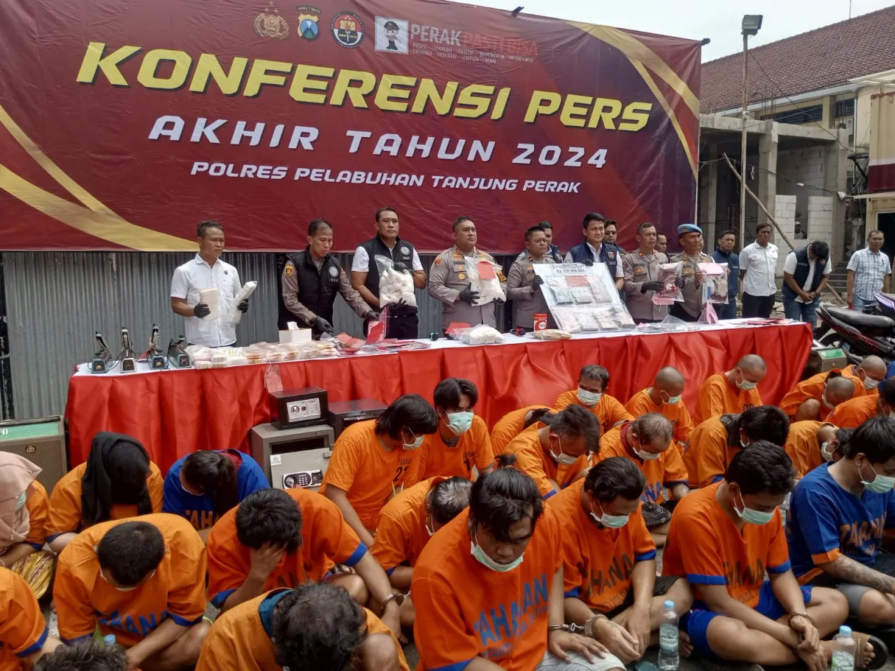 Akhir Tahun Satreskrim Polres KP3 Surabaya Presentase 82 %
