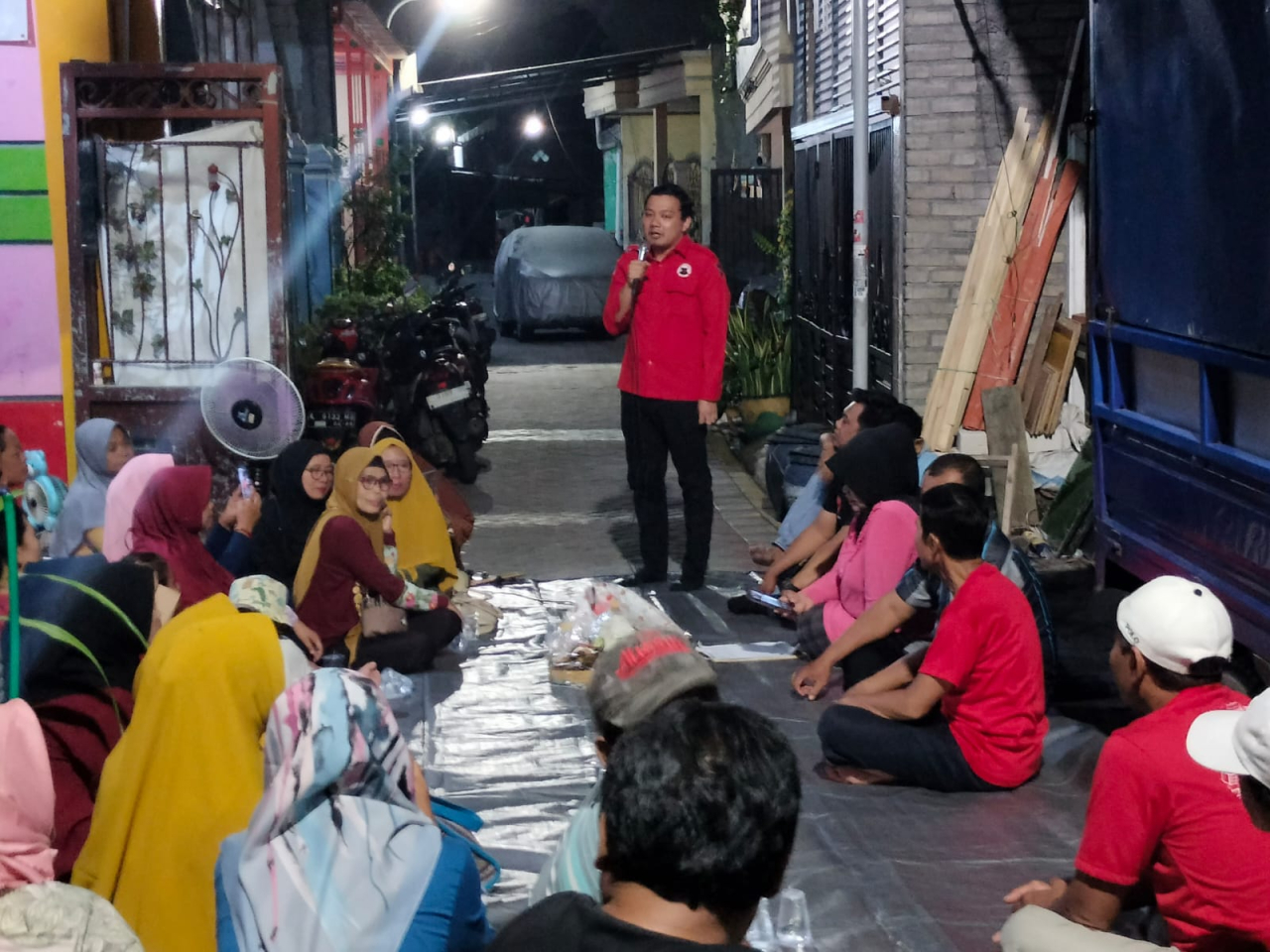Putra Mantan Walikota Surabaya Sapa Warga Gadel