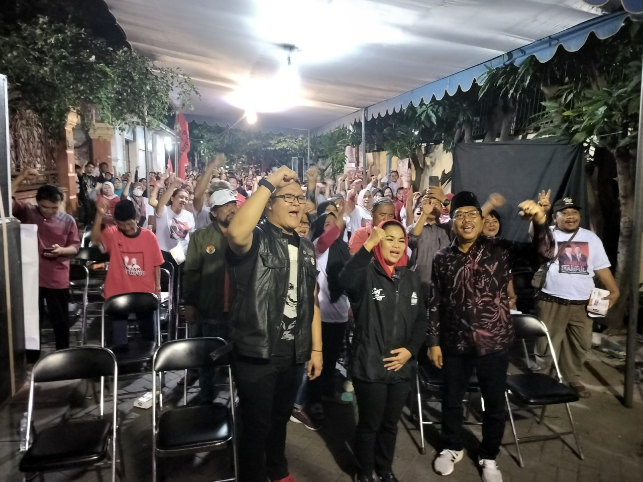 Mbak Putih dan Budi Leksono Sapa Warga Jojoran Surabaya dan Sosialisasi Program PIP