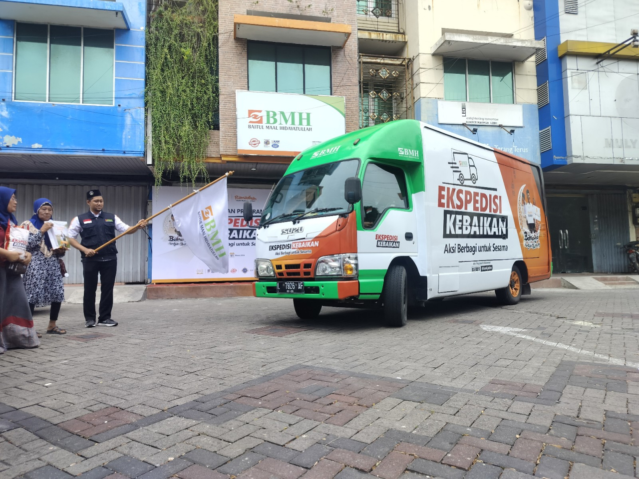Laznas BMH Jatim Luncurkan Mobil Kebaikan