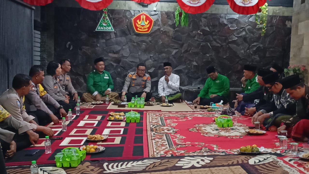 Jumat Curhat: Kapolsek Dentim Perkuat Sinergitas dengan Tokoh Agama Jelang Pelaksanaan Pilkada
