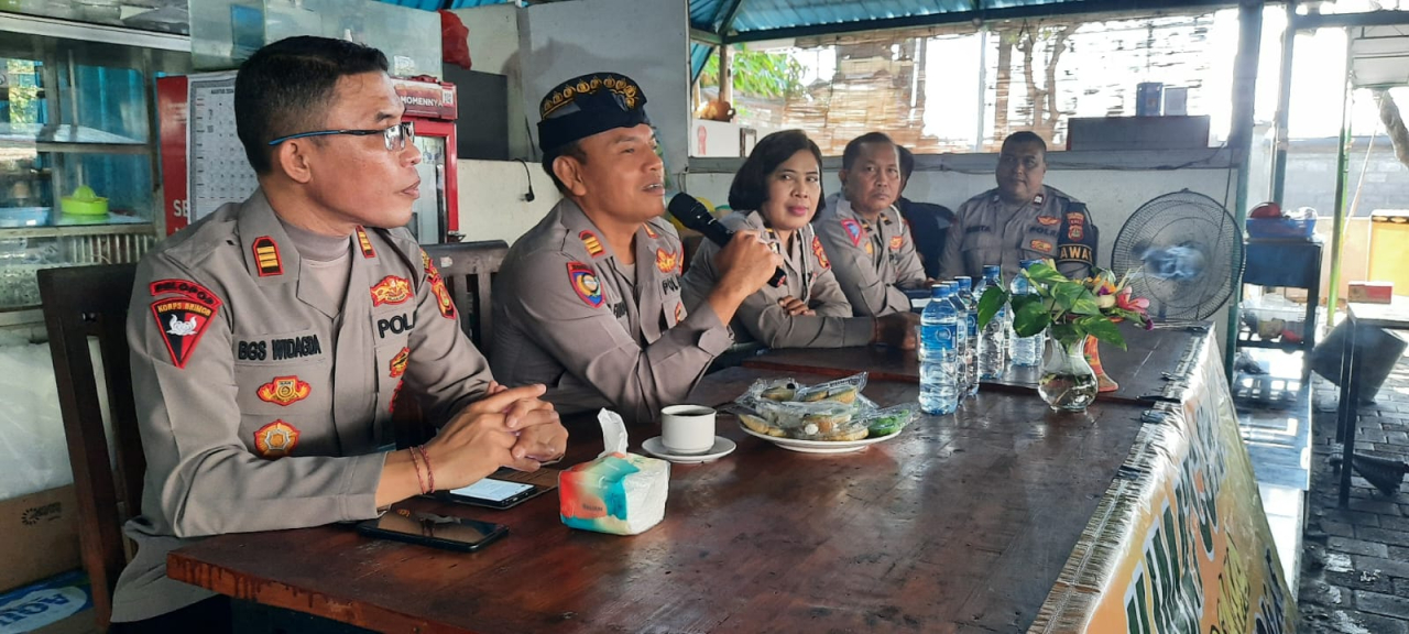 Dengar Keluhan Ojek Pangkalan Dalam Jumat Curhat Polresta Denpasar Polsek Kuta