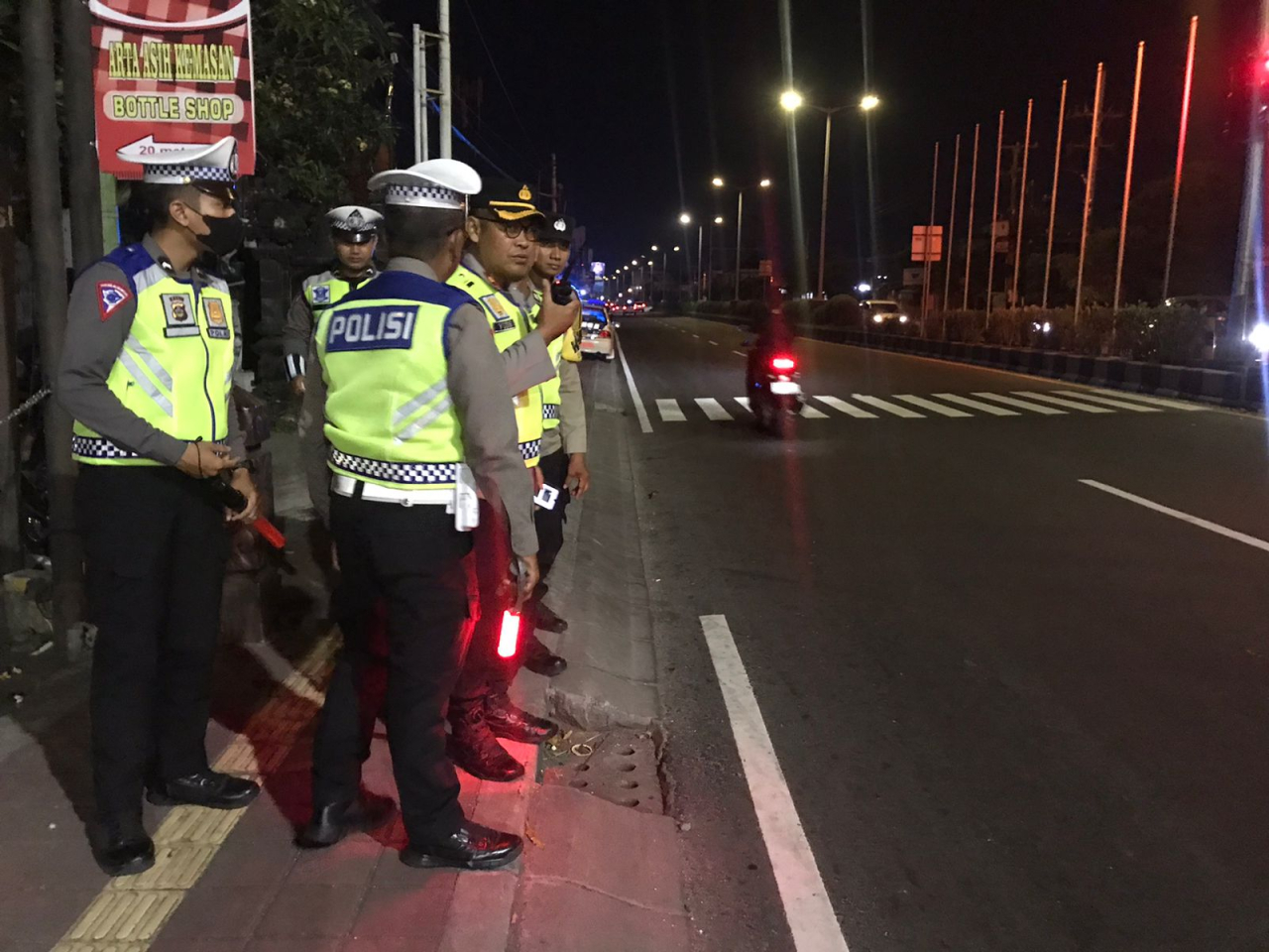 Patroli Skala Besar Polsek Kuta Selatan Cegah Balapan Liar di Malam Minggu Jelang Pilkada