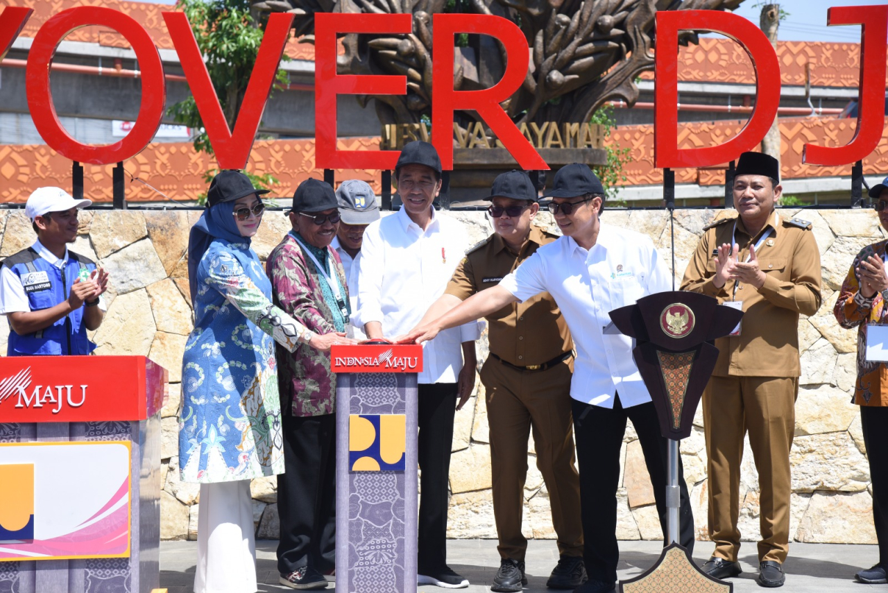 PLH Bupati Sidoarjo Dampingi Presiden Resmikan Jembatan Flyover Djuanda