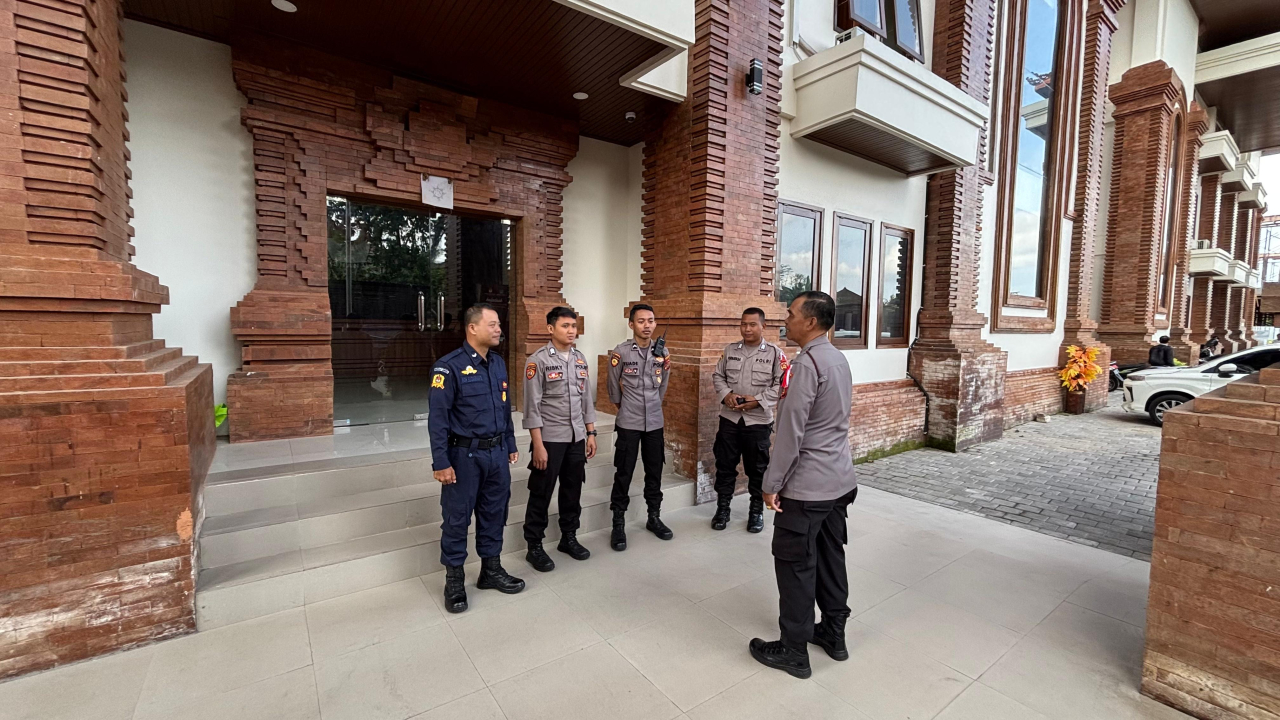 Menjelang Pilkada Serentak 2024, Polresta Denpasar Pengamanan Kantor KPU dan Bawaslu Badung