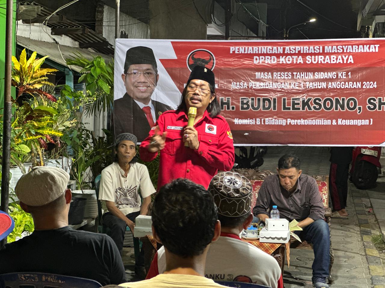 Kali Ini Budi Leksono Anggota DPRD Kota Surabaya Menyapa Warga Gundih Dan Menyerap Aspirasi Warga