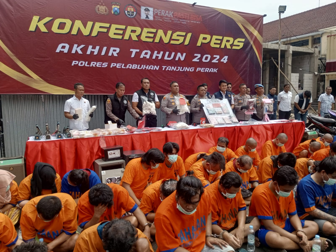 Akhir Tahun Satreskrim Polres KP3 Surabaya Presentase 82 %