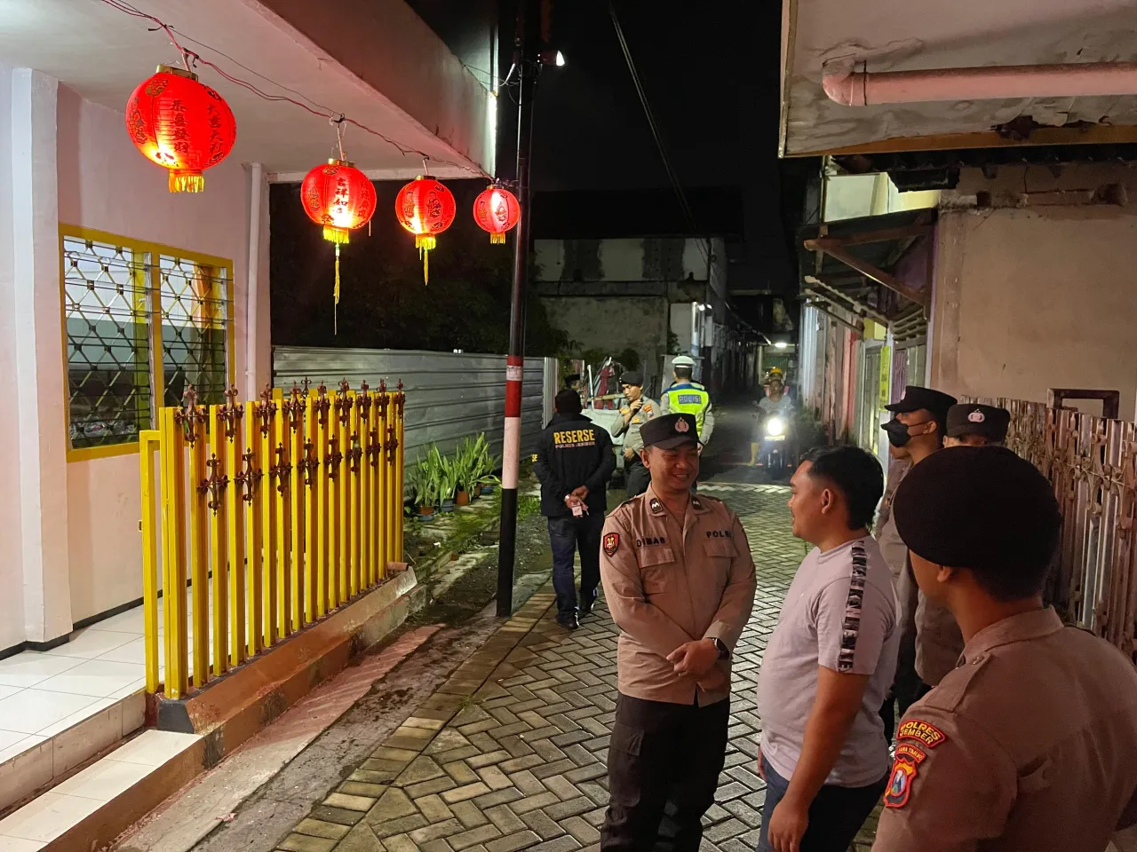 Jamin Keamanan Perayaan Imlek, Polres Jember Siagakan Personel dan Perketat Pengamanan di Vihara