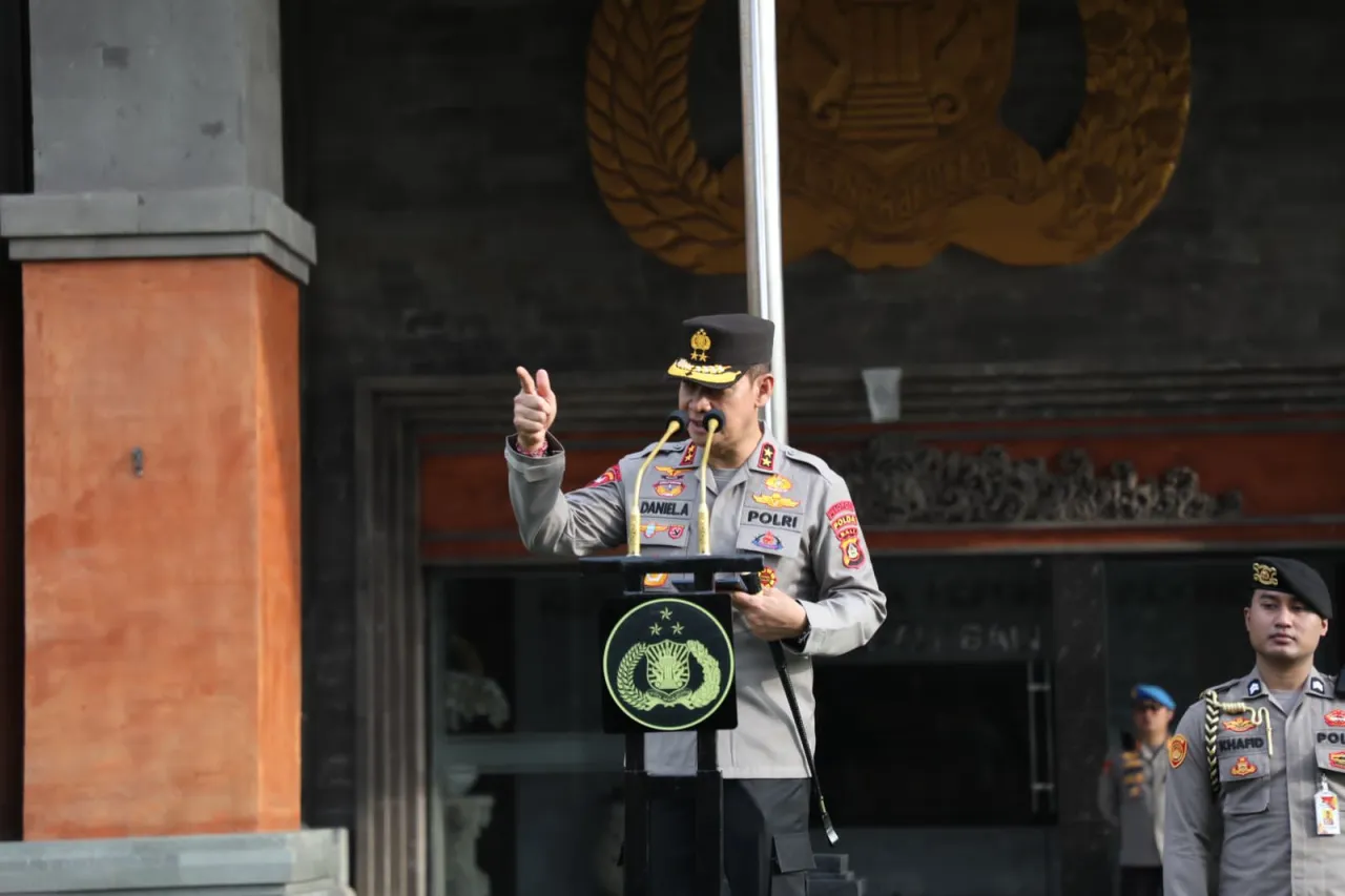 Kapolda Bali Turun Langsung Bentuk Tim Urai Macetan
