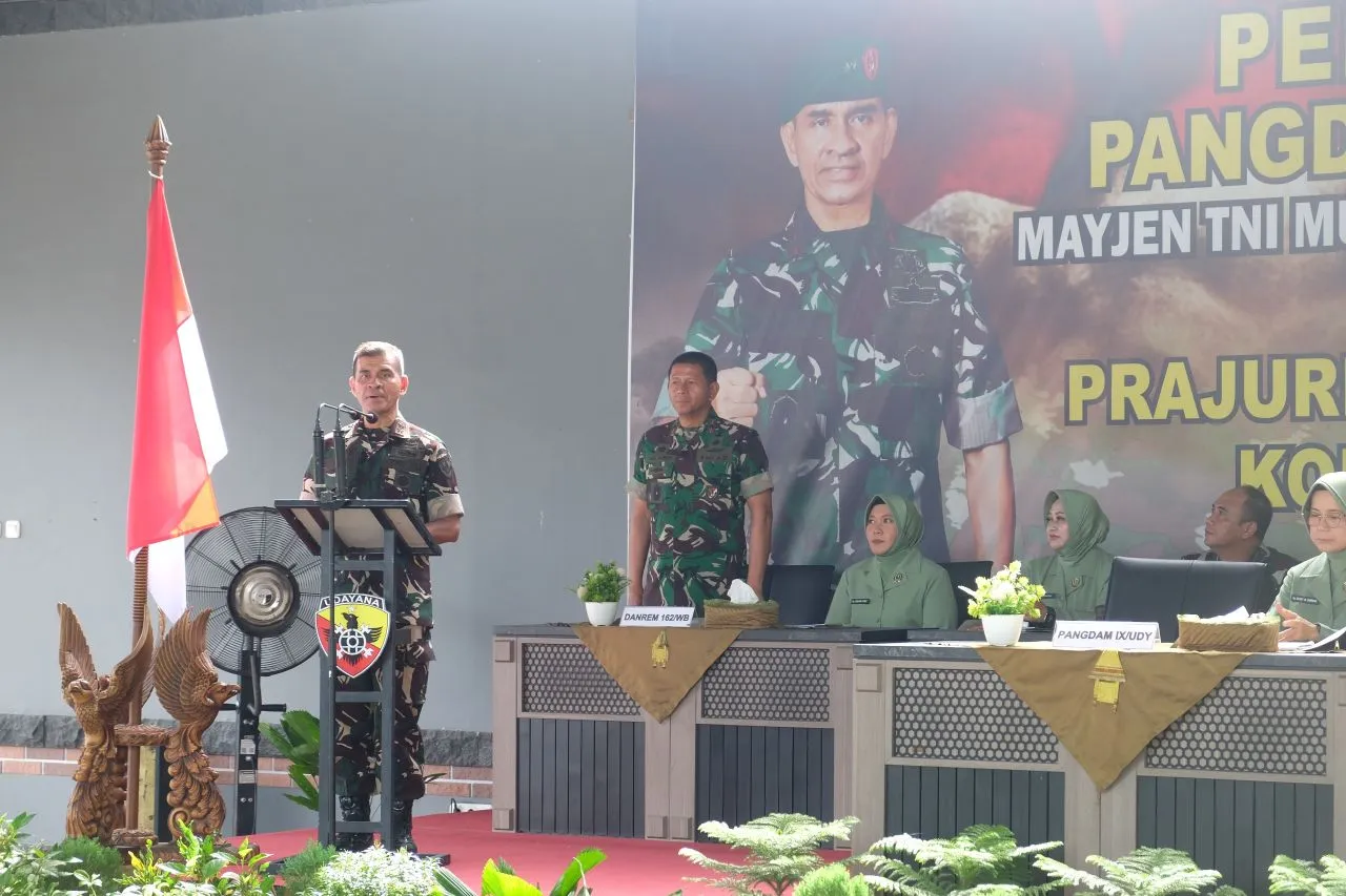 Pangdam Zamroni Berikan Pengarahan kepada Prajurit, PNS dan Persit Kodim 1608/Bima