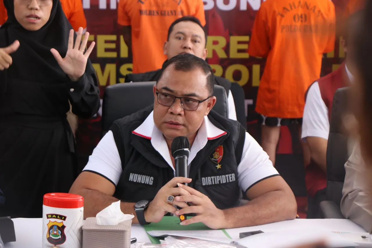 Bareskrim Polri Ungkap Pengoplos Gas LPG Bersubsidi Omset 650.Juta/Bulan Di Kutri Gianyar