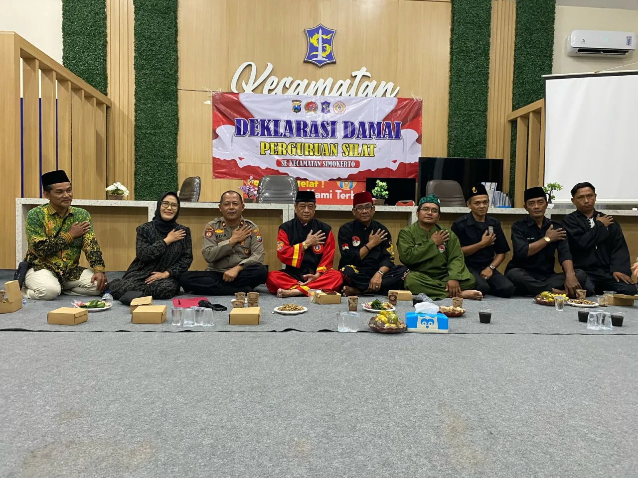 Deklarasi Damai Perguruan Pencak Silat Se-kecamatan Simokerto Berkomitmen dan Menjalin Sinergi Bersama 3 Pilar