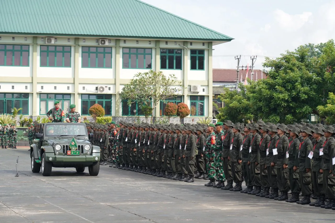 Kodam Udayana Didik Ratusan Calon Sarjana Nasionalis