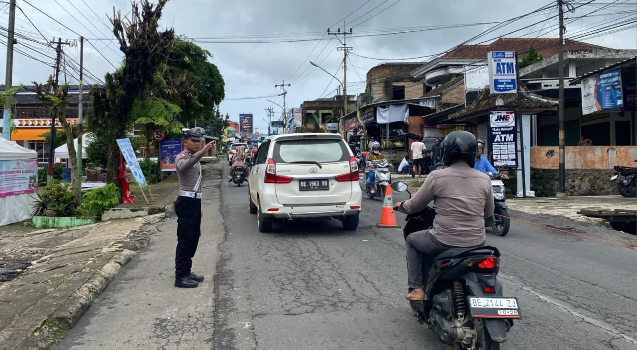 Didominasi Sepeda Motor, Arus Balik di Jalinbar Masih Landai, Satlantas Polres Tanggamus Siapkan Langkah Antisipasi