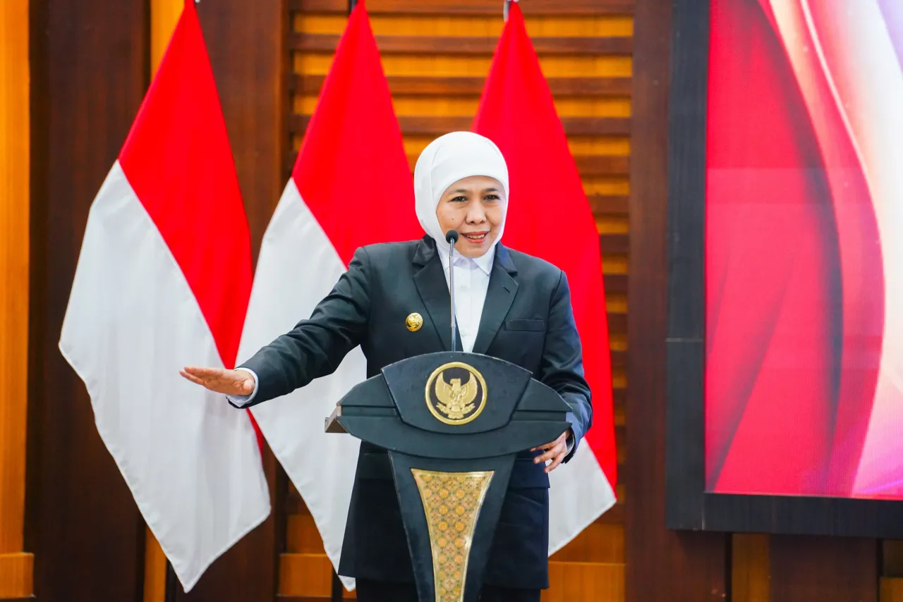 Luncurkan SPMB Berbasis AI Jenjang SMAN/SMKN, Gubernur Khofifah Pastikan Proses Berjalan Objektif, Transparan